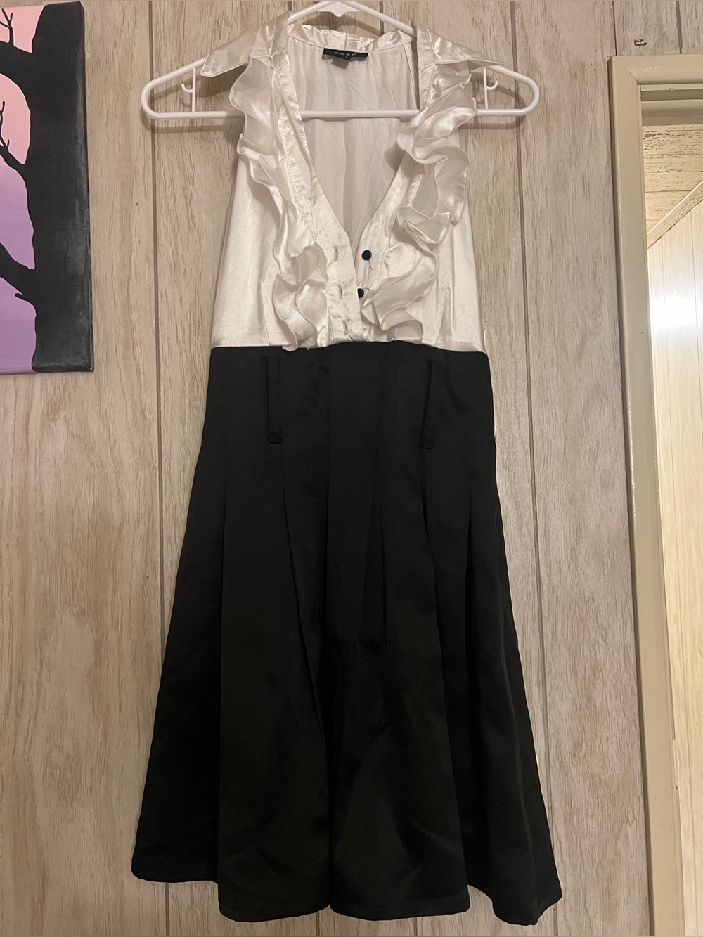 Snap White and Black Dress Size S
